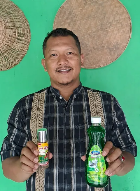 Cara Perusahaan Sawit Mendidik dan Menjadikan Orang Rimba Mandiri
