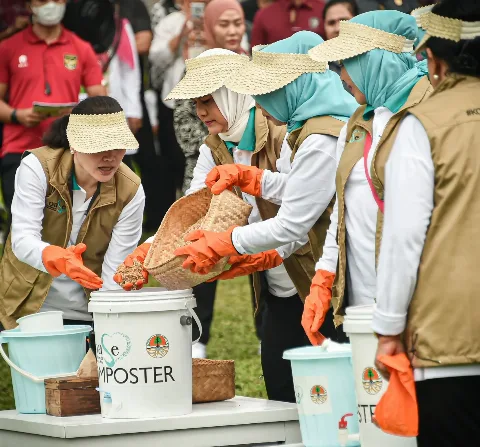 KLHK Ajak Masyarakat Ubah Sampah Jadi Kompos