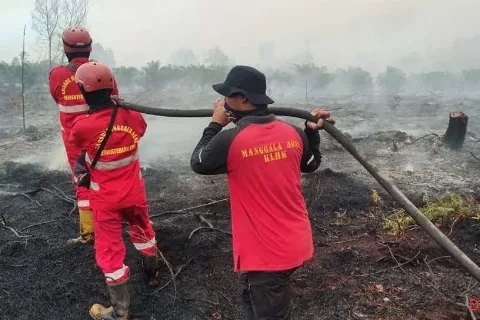 empat titik Karhutla di Padamkan Petugas Gabungan dari TNI-Polri, Manggala Agni dan BPBD