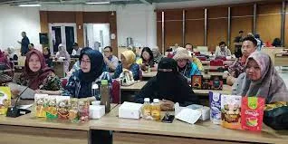 Penerapan Teknologi Pengawetan dan Pengemasan Makanan Bagi UMKM
