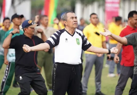 Gubernur Syamsuar Menghimbau Seluruh Masyarakat Riau Waspada dan Meminta  Tidak Membuka Lahan Dengan Cara Dibakar