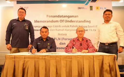 PT PLN (Persero) Berkomitmen Memenuhi Kebutuhan Listrik Bagi Sektor Industri Kelapa Sawit