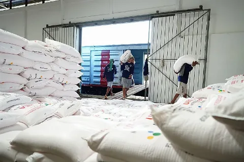 Meningkatkan Pemahaman Distributor dan Kios, Penerapan Digitalisasi Memudahkan Petani Menebus Pupuk Bersubsidi