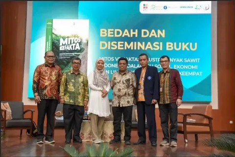 Gandeng PASPI dan BPDPKS, IPB Bahas Buku Mitos Vs Fakta Sawit di Hadapan Ratusan Mahasiswa