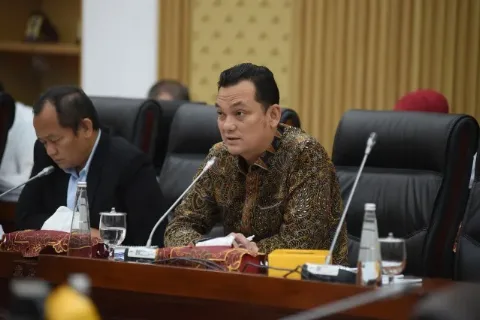Wakil Ketua Komisi VI DPR RI Martin Manurung menilai HET Produk-Produk Dalam Negeri Sudah Tidak Up to Date