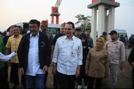 Anggota DPR RI Berdialog Langsung Bersama Kelompok Tani dan Pemerintah Daerah