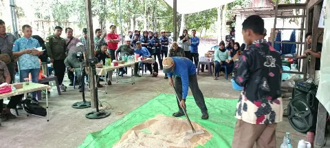 Tekan Biaya Produksi, PT KKP Kenalkan Pakan Mandiri untuk Ayam Petelur