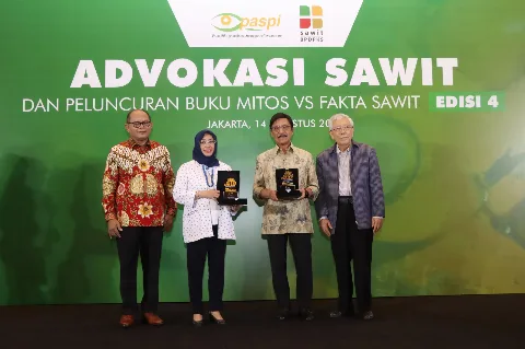 Membendung Isu Negatif Sawit Lewat Buku