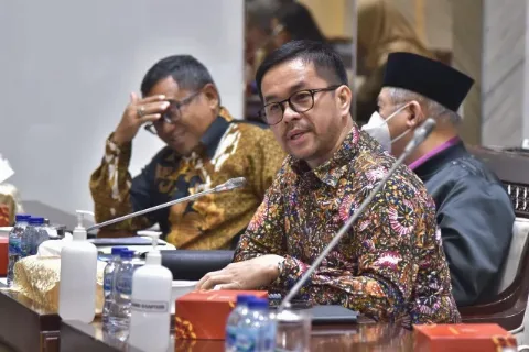 Anggota Komisi XI DPR RI Marinus Gea  Dukung Pembukaan Lahan Kelapa Sawit di Banten