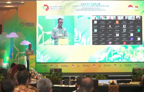 Aksi Dekarbonisasi Sektor Industri Menuju Target Net Zero Emissions (NZE) Tahun 2050