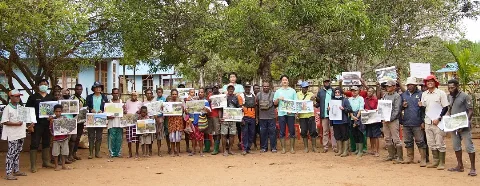 Dongin Prabhawa Edukasi Masyarakat Untuk Lestarikan Hutan Papua
