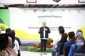 Meningkatkan Kesejahteraan Masyarakat Sekitar Perusahaan