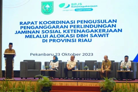 Perlindungan Jamsostek Melalui DBH Sawit, Pemprov Riau Harap Tahun Ini Selesai