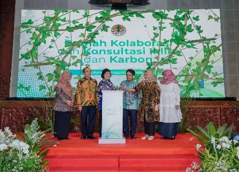 Menteri Lingkungan Hidup dan Kehutanan Meresmikan Rumah Kolaborasi dan Konsultasi Iklim dan Karbon